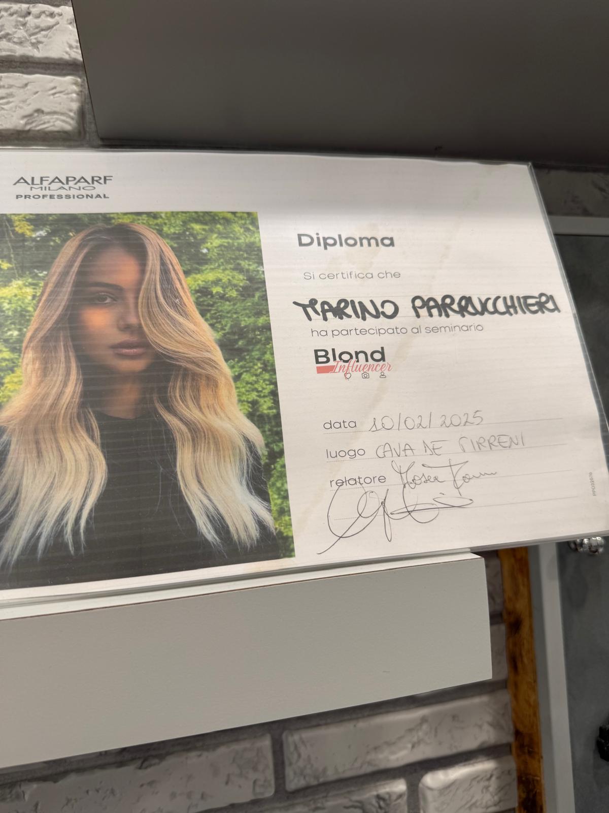 Diploma Blond Influencer Alfaparf Milano di Marino Parrucchieri
